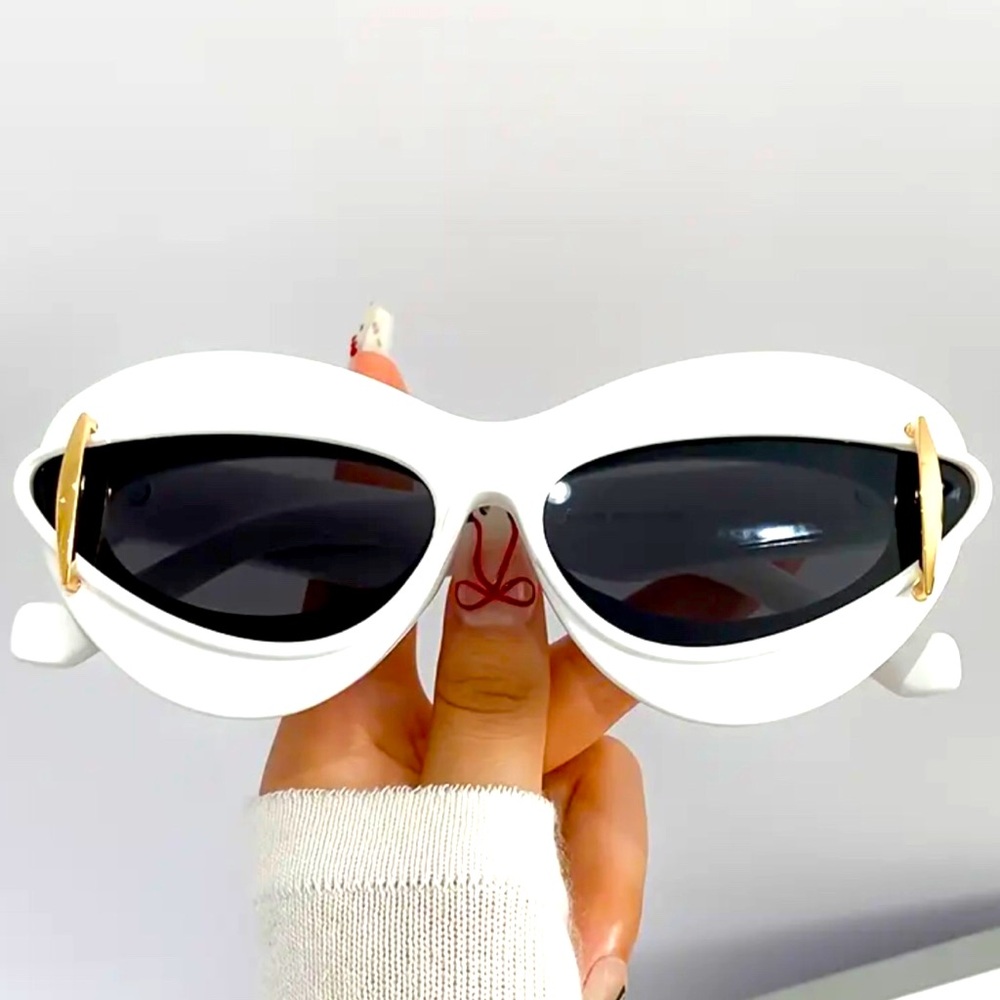 NWOT Brand New Sunglasses White w/Gold Trim Sunglasses